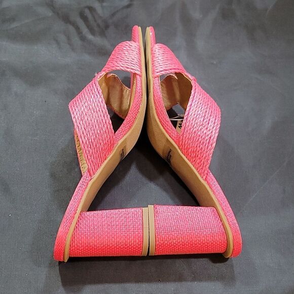 BRAND NEW DV BY DOLCE VITA WOMEN'S LAGUNA PEEP TOE SLIP ON HEELS SANDAL - Picture 11 of 15